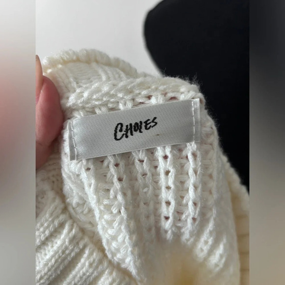 Choies | 100% Acrylic Cold Shoulder Knit Sweater | Size XL - Picture 4 of 9